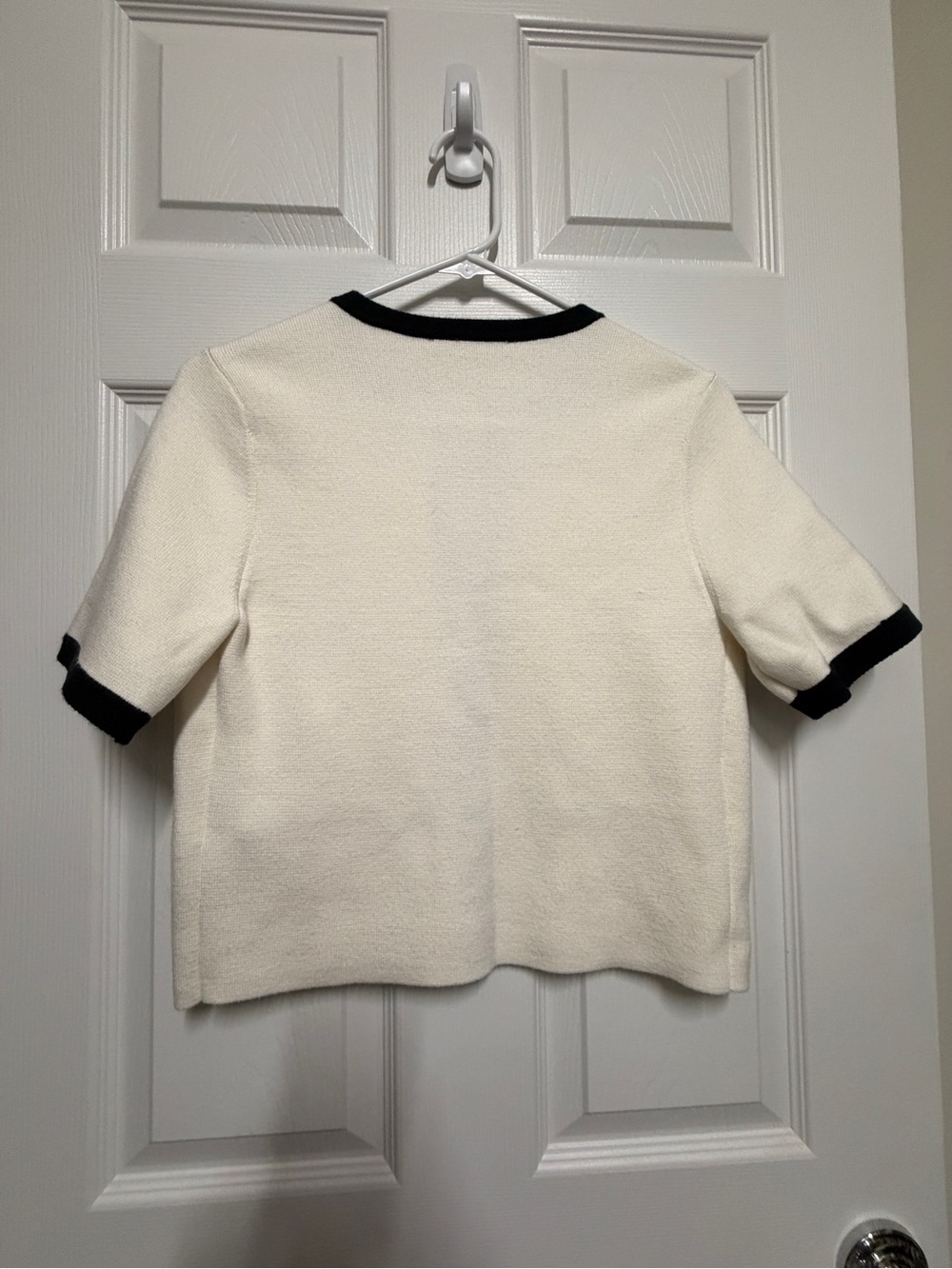 Abercrombie & Fitch Cream Short-Sleeve Cardigan with Black Trim - Picture 3 of 7